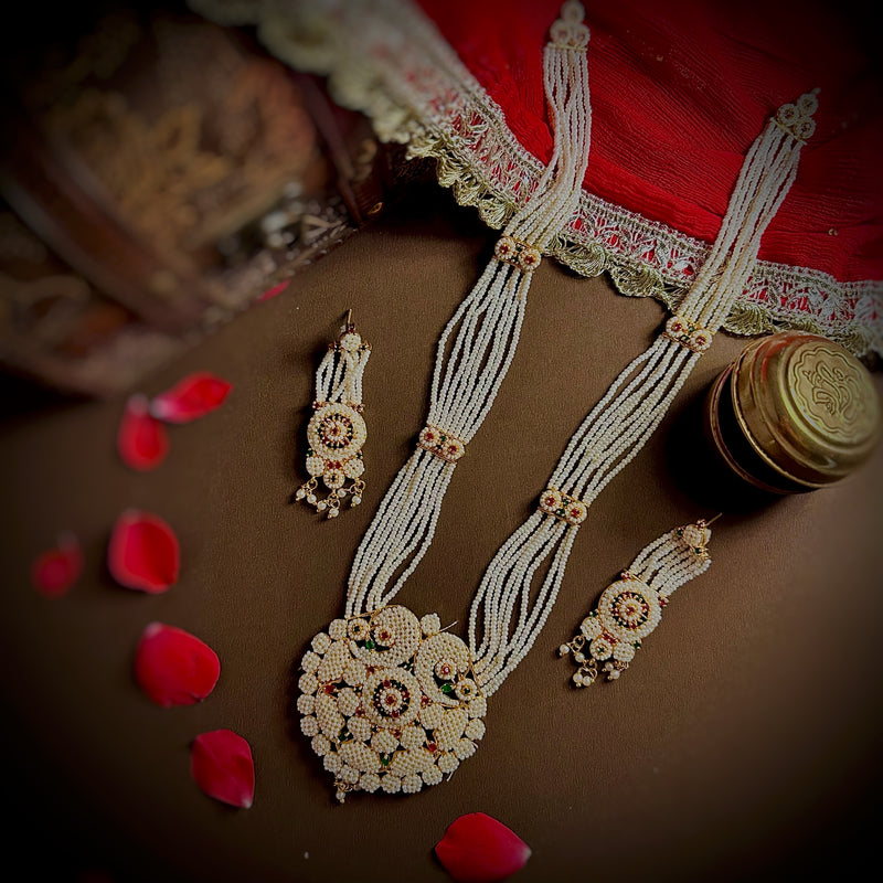 Ranihaar Jaal Puwai Necklace Set
