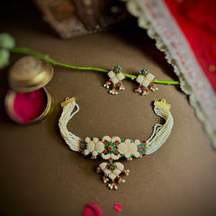 Kohinoor Jaal Puwai Choker Set
