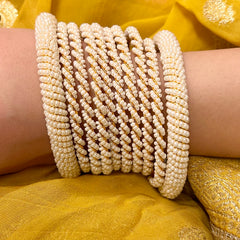 Jaal Puwai Pearl Bangle Set